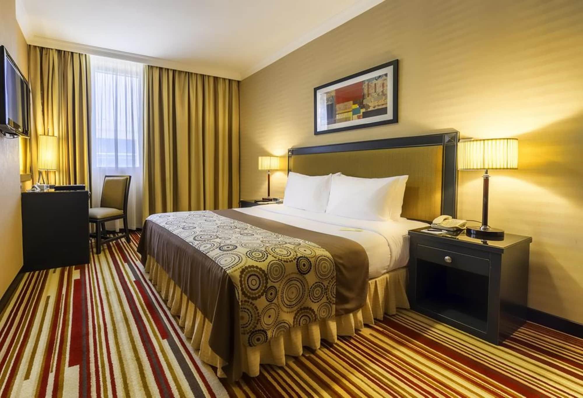 Executive By Mourouj Gloria 4*